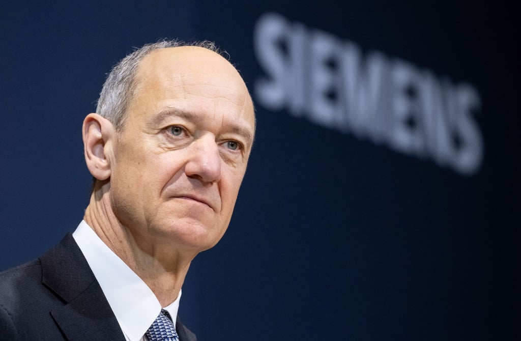 Siemens-Chef Roland Busch bei der Jahrespressekonferenz des Konzerns.