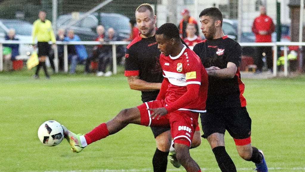 Zuletzt hat Germania  Halberstadt Bördeoberligist Groß Santersleben mit 7:0 ausgeschaltet. Nun ist der nächste Gegner Oberligist FSV Barleben.