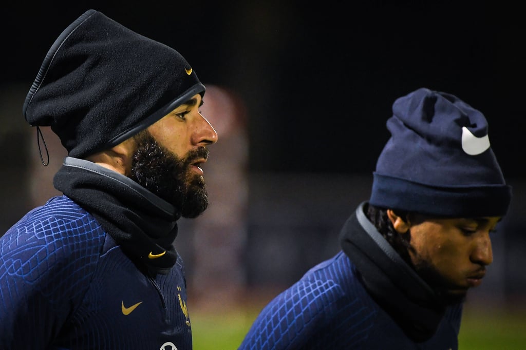 Verpassen beide die WM in Katar: Frabkreichs Stürmer Karim Benzema (l.) und Christopher Nkunku