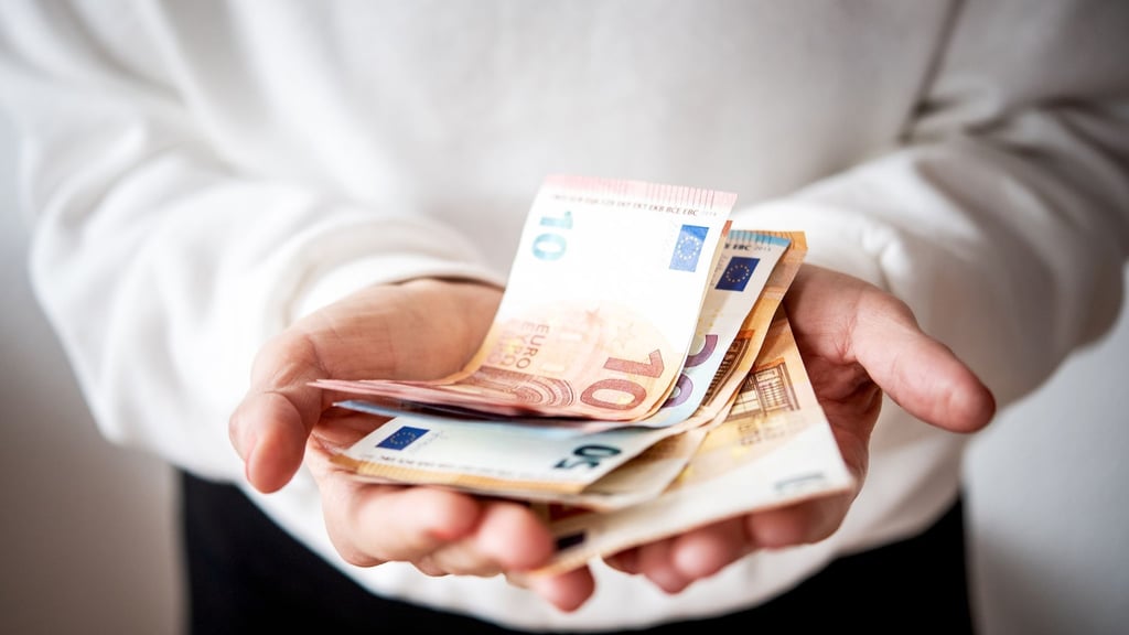 Bei den Dispozinsen langen Banken inzwischen wieder richtig zu.