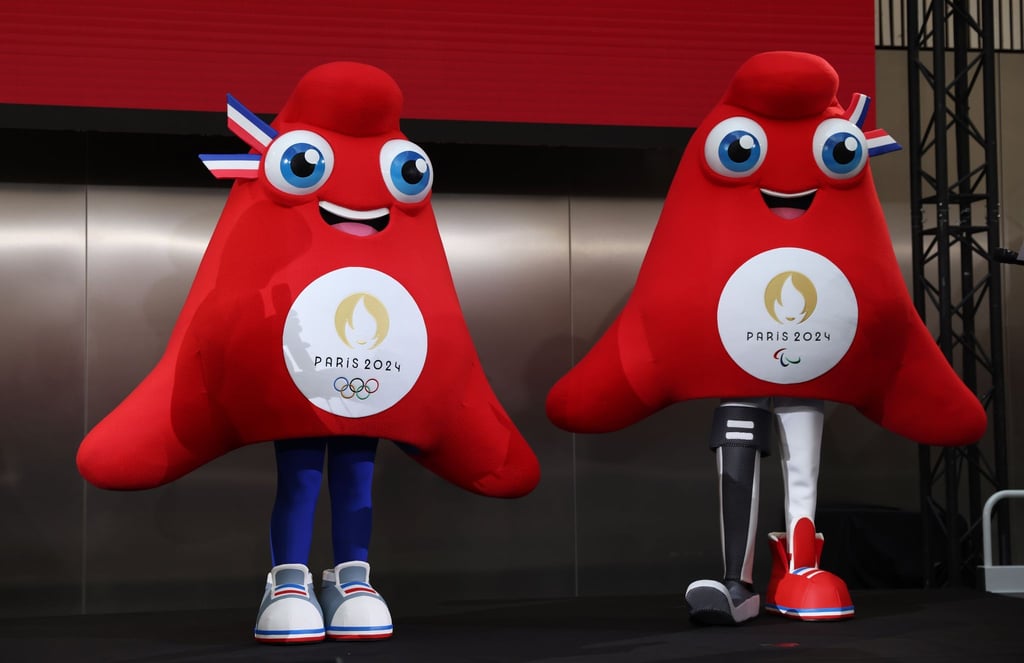Sind die offiziellen Maskottchen der Olympischen und Paralympischen Spiele in Paris 2024: Die Phryges.