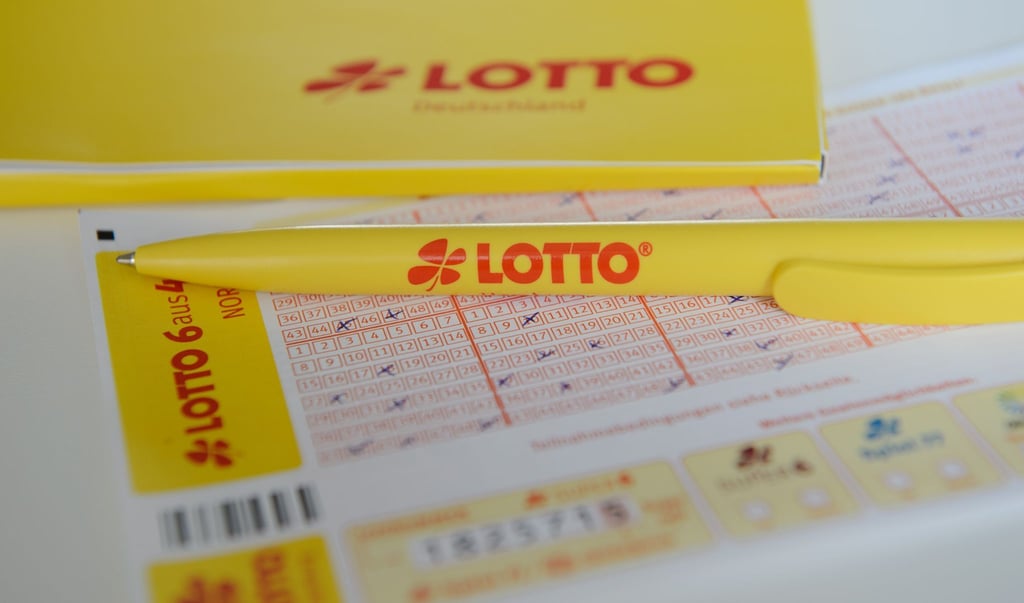 Egal ob 6 aus 49, Eurojackpot oder Silvester-Millionen: Die Chance, bei einer Lotterie zu gewinnen, ist in der Regel sehr klein.