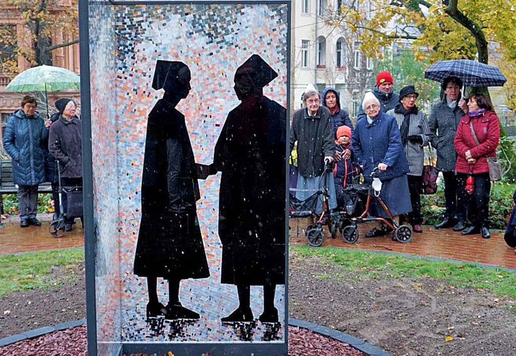 Das Diakonissen-Denkmal