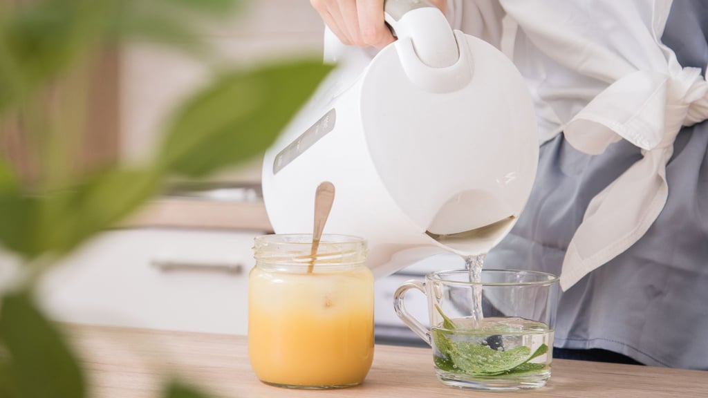 Wer ein wenig Wasser schnell und am günstigsten erhitzen möchte, sollte den Wasserkocher nutzen.