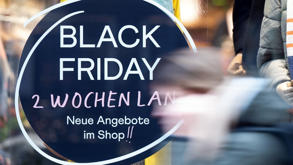 Am Black Friday wollen die Verbraucher im Durchschnitt 289 Euro ausgeben, so eine Umfrage.