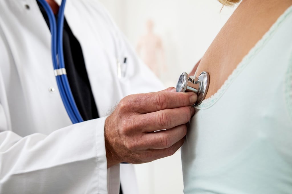 Gesundheits-Check-up? Wer für solche freiwilligen Leistungen zum Arzt geht, bekommt von manchen Krankenkassen einen Bonus.