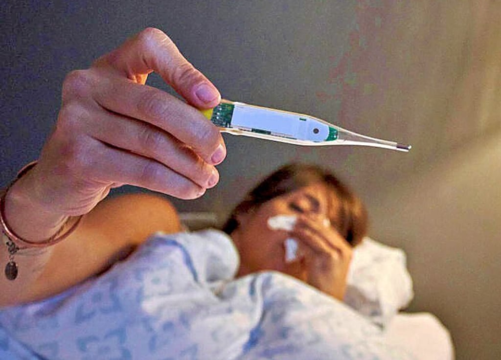 Hohes Fieber kann eine Begleiterscheinung der Grippe sein.