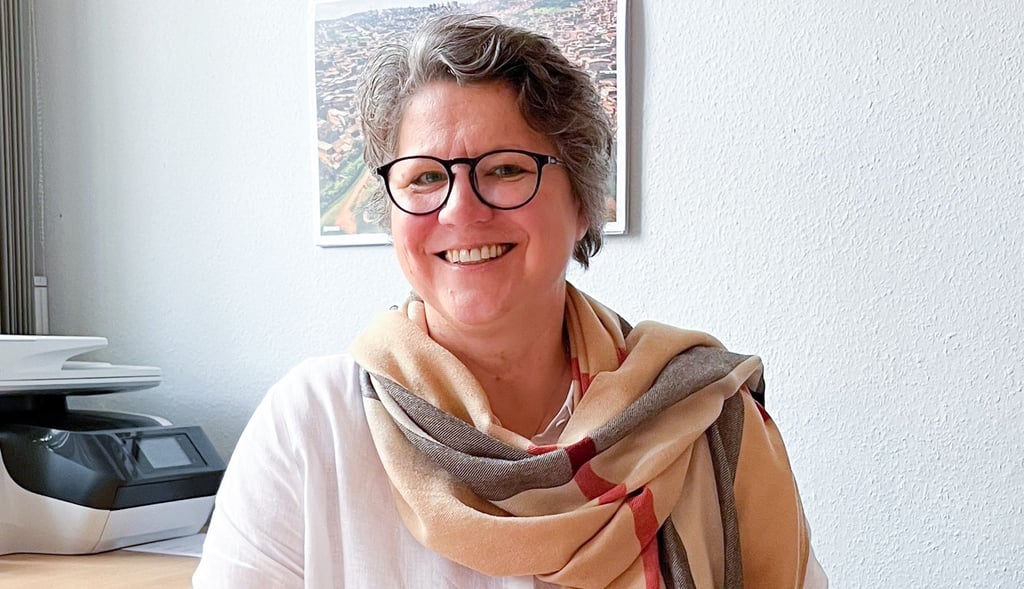 Anka Bertkau hat ihr neues Büro bezogen. Jetzt sitzt sie im mehr als 100 Jahre alten Tanngermünder Verwaltungsgebäude direkt in der Langen Straße.