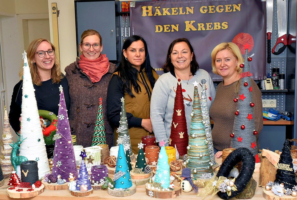 Steffi Rudolph (von links), Stefanie Gaßmann, Claudia Boron-Salomon, Anke Müller und Michaela Hamel haben den Bürgermeister herausgefordert.