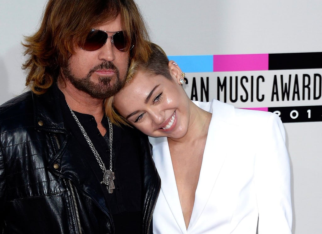 Billy Ray Cyrus mit seiner Tochter Miley bei den 41. American Music Awards (2013).