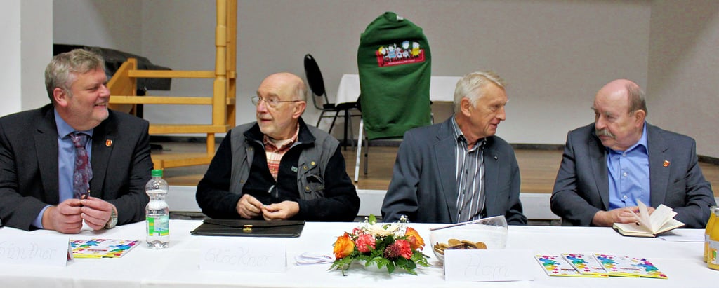 Der amtierende Bürgermeister Matthias Günther (l.) und seine drei Amtsvorgänger Hartmut Glöckner, Bernhard Horn und Wolfgang Bernicke (v.l.).