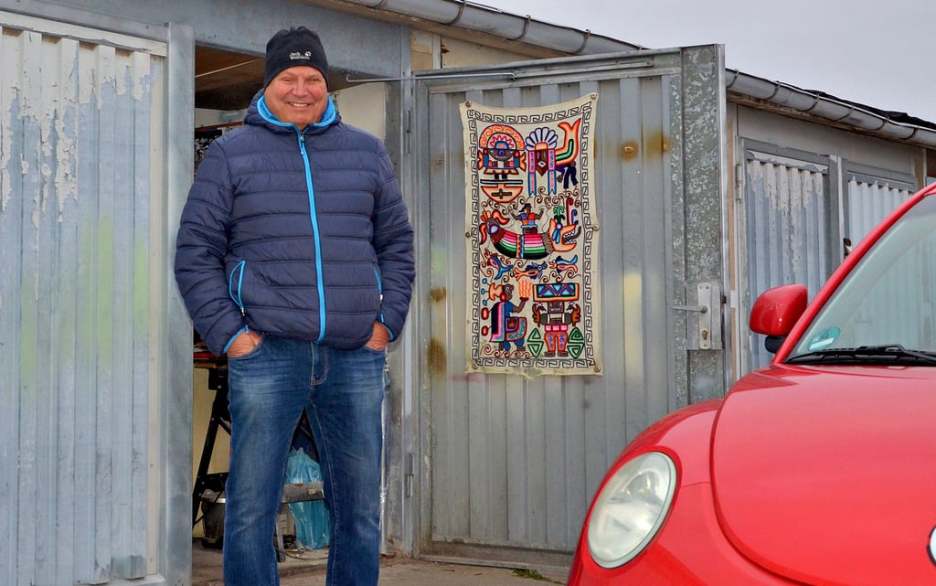 Im Garagenkomplex in der Magdeburger Straße in Schönebeck hat Michael Reuer 1986 seine Garage gebaut. Hilfe hat er damals nicht bekommen. Dass er dafür nun bestraft werden soll, weil er sich gut darum gekümmert hat, empfindet er als ungerecht.