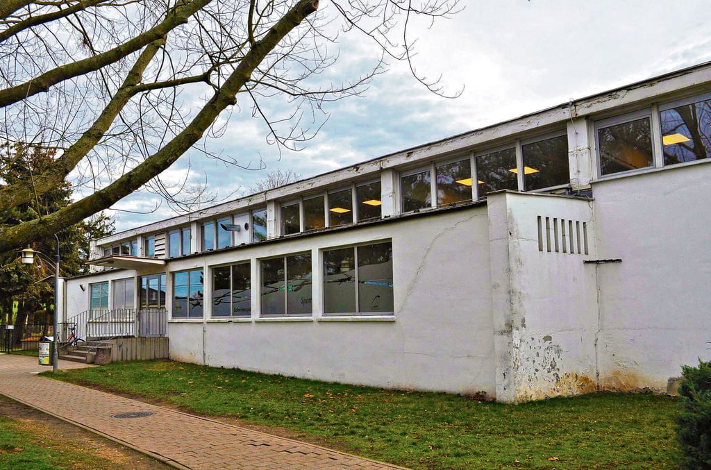 Die alte Schwimmhalle Weißenfels war marode und musste erneuert werden.