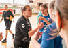 Aktuell ist der HC Burgenland mit sieben Nachwuchsmannschaften im Punktspielbetrieb vertreten. Zu den Übungsleitern des Vereins zählt Lena John, hier mit der weiblichen C-Jugend der vergangenen Saison. 