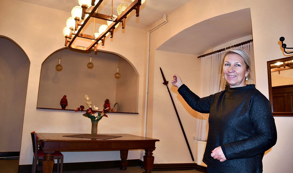 Wegen Sanierungsarbeiten im Oebisfelder Rathaus sollen auch im Kulturraum der Burg Trauungen stattfinden. „Vorher wird der Raum noch renoviert“, erklärt Ortsbürgermeisterin Bogumila Jacksch.