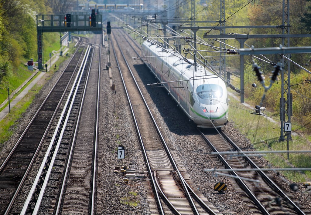 Die Deutsche Bahn modernisiert die Strecke Berlin-Leipzig. das hat auch in Sachsen-Anhalt Auswirkungen.