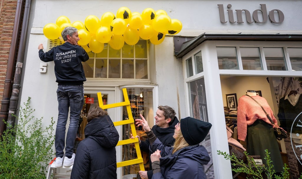 Zeichen gegen den Online-Handel: Am Freitag wollen Gastronomen und Händler in Lüneburg den Best statt des Black Fridays begehen.