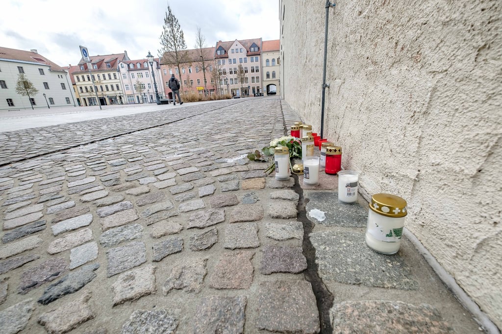 Hier, auf dem Arsenalplatz in Wittenberg, ist ein junger Mann an einer Stichverletzung gestorben.