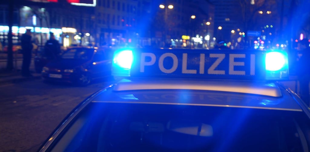 Ein Polizeiauto im Einsatz.