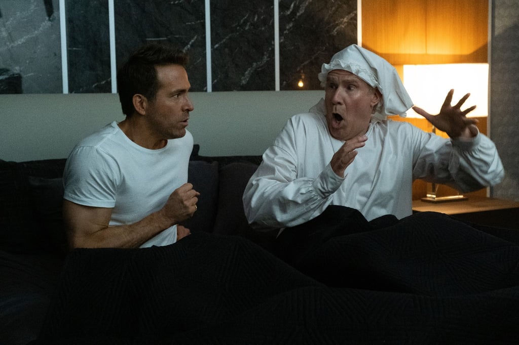 Will Ferrell (r) als Geist der Weihnacht, der Ryan Reynolds als modernen Twitter-Scrooge heimsucht: Die Musical-Komödie „Spirited“ erscheint bei Apple TV+.