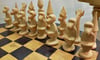 Dieses handgefertigte Schachspiel war ein Geschenk aus Tansania und gehört zum Sammlungsbestand des Schachmuseums Ströbeck, das auf seine Wiedererrichtung wartet. 