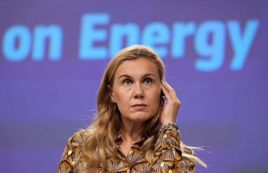 EU-Energiekommissarin Kadri Simson bei einer Pressekonferenz zu Energiepreisen in Brüssel.