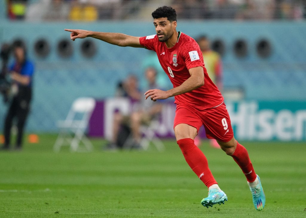 Irans Mehdi Taremi erzielte beide Tore seiner Mannschaft bei der Niederlage gegen England.