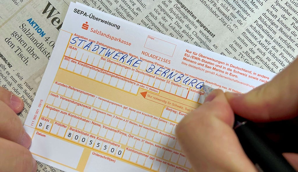Wer seine Abschläge für Gas oder Fernwärme monatlich an die Stadtwerke überweist, darf im Dezember aussetzen. Empfohlen wird dies aber nicht.
