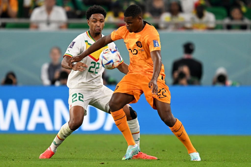 Ist fit für Spiel zwei: Senegals Abdou Diallo (l).