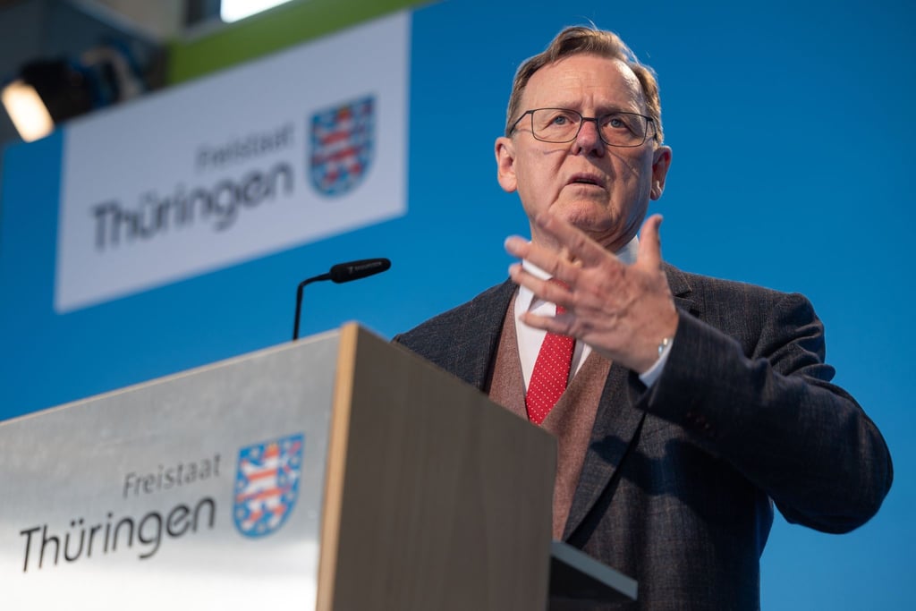 Thüringens Ministerpräsident Bodo Ramelow spricht bei einer Pressekonferenz.