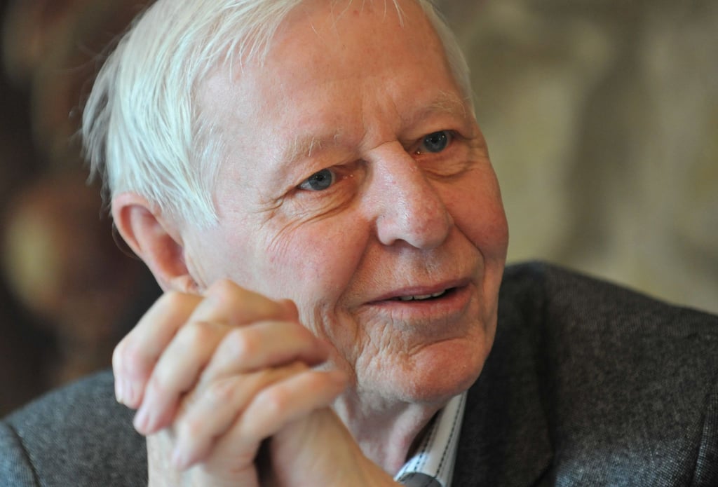 Der Schriftsteller Hans Magnus Enzensberger starb am 24.11.2022 im Alter von 93 Jahren in München, wie der Suhrkamp Verlag am Freitag mitteilte.