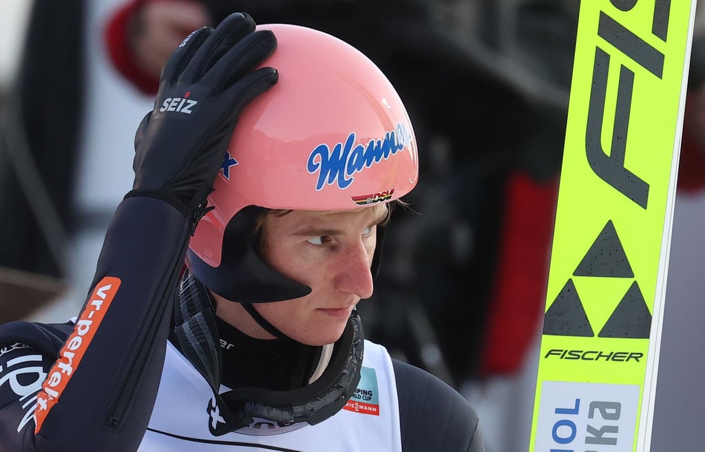 Auch seine Skier fehlen: Karl Geiger.
