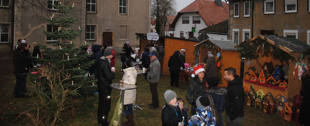 An der Beetzendorfer Marienkirche öffnet am Sonntag zum ersten Mal nach drei Jahren Pause wieder der Weihnachtsmarkt.