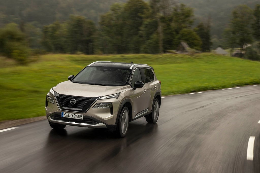 Als typisches Familienauto bietet der Nissan X-Trail nicht nur viel Platz, sondern hat auch jede Menge nützlicher Eigenschaften. Die Fondtüren lassen sich etwa 90 Grad weit öffnen.