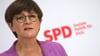 Die SPD-Vorsitzende Saskia Esken beantwortet nach einer hybriden Sitzung ihrer Partei im Willy-Brandt-Haus Fragen von Journalisten.