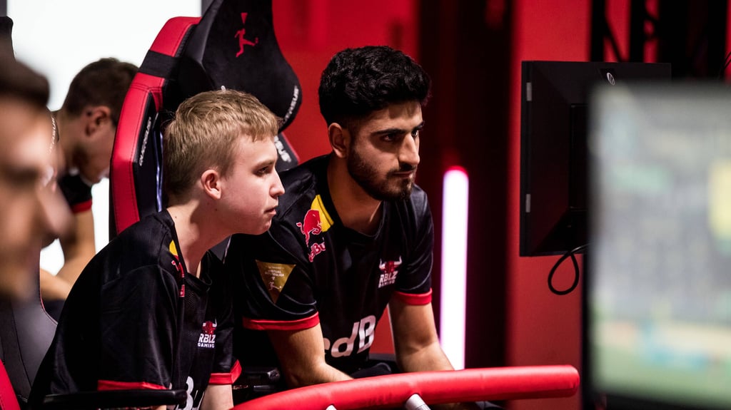 Umut Gültekin und Anders Vejrgang haben sich für die eChampions League qualifiziert.