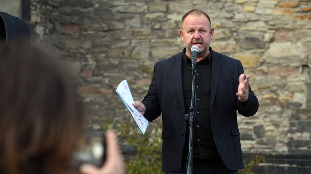 Kay-Uwe Ziegler im Oktober bei einer Kundgebung in Köthen.