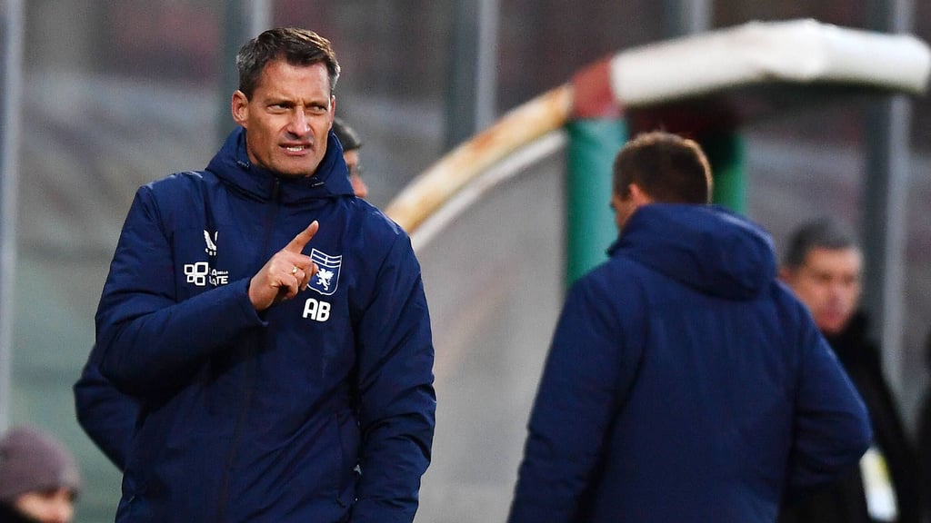 Alexander Blessin steht vor dem Aus in Genua.