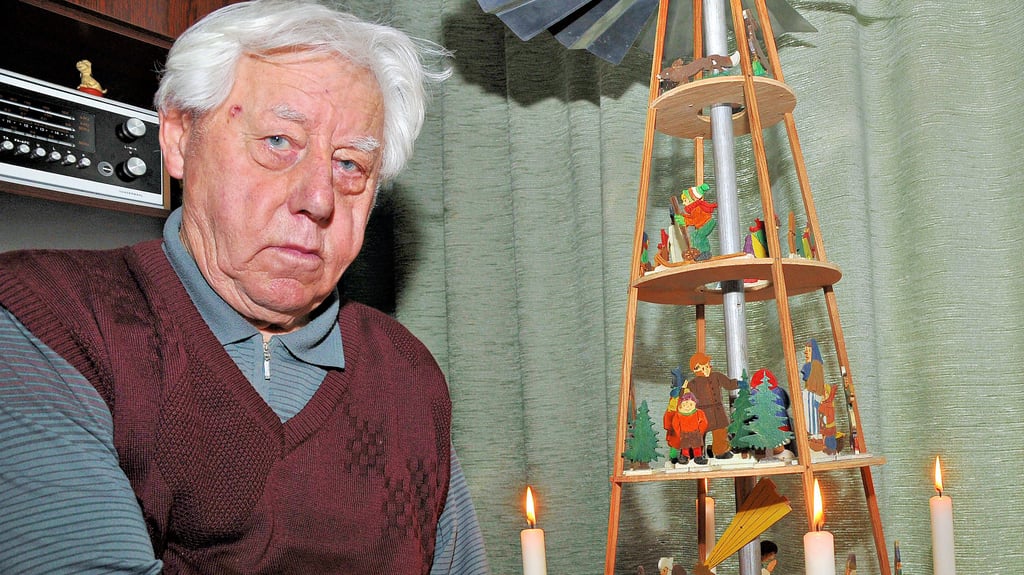 Rätselfreund Walter Pfeifer kennt keine Langeweile. Früher hat er selbst noch viel gebastelt.