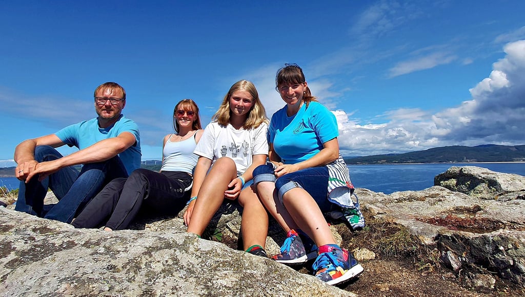 Marko, Juliane, Luise und Claudia Agthe machten in der Gemeinde Muxia, der auf einer Landzunge in der spanischen Region Galicien liegt, halt.