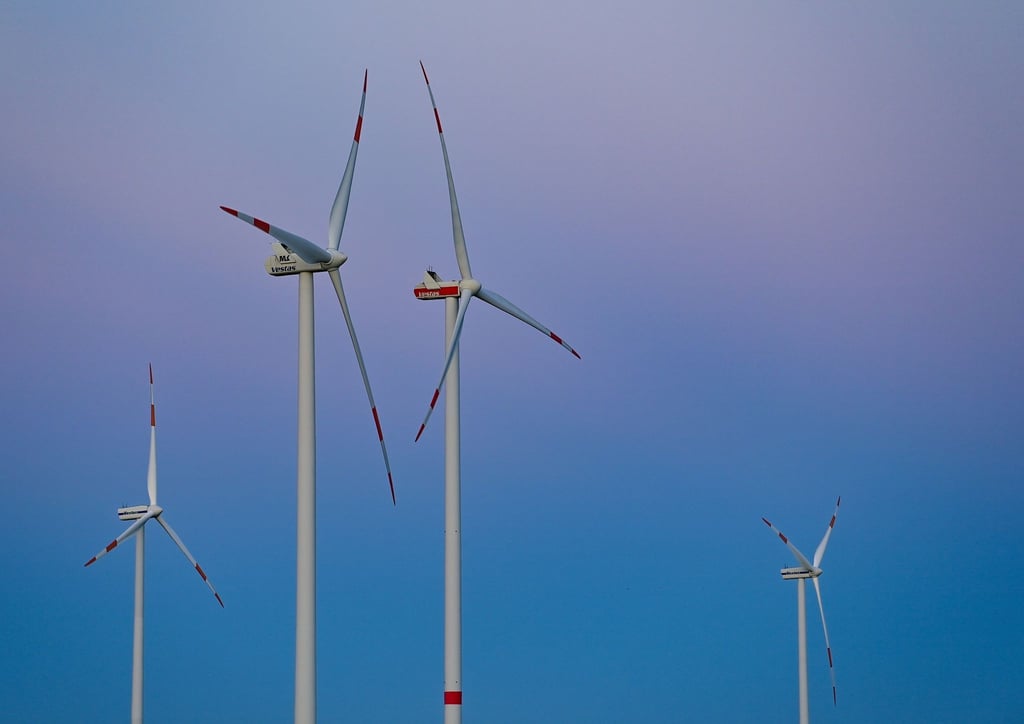 Bei dem Windanlagenbauer Vestas Deutschland arbeiten nach früheren Angaben 1700 Menschen.