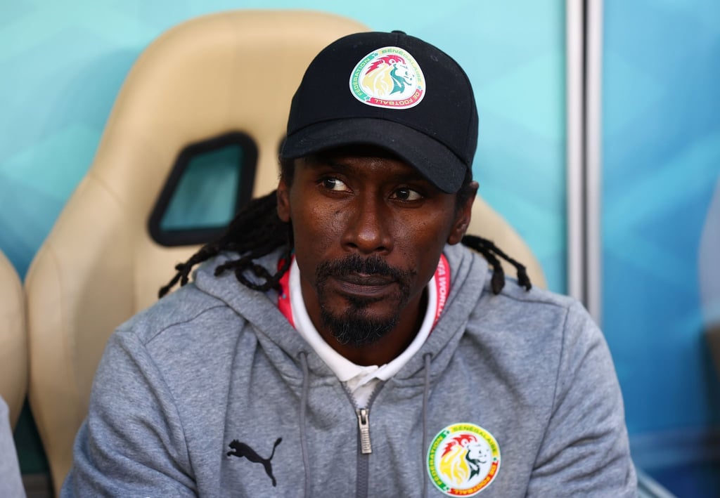 Senegals Nationalcoach Aliou Cissé will seinem ehemaligen Teamkollegen und WM-Helden von 2002 Papa Bouba Diop die Ehre erweisen.
