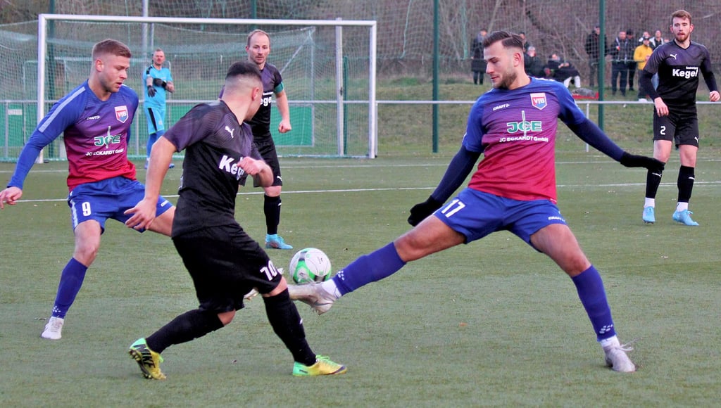 Kenan Erovic (rechts) traf gegen Edelweiß Arnstedt gleich doppelt.