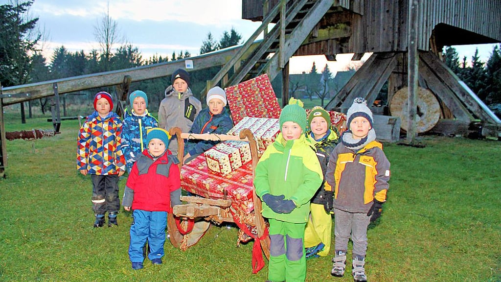 Zur Mühlenweihnacht zu Füßen der historischen Bockwindmühle wird in Grieben eingeladen.