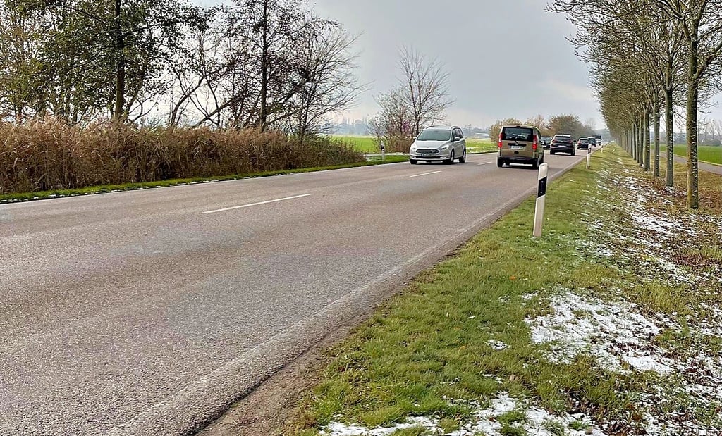 Auf diesem Teil der B185 zwischen Junkerspark und Mosigkau kann seit Mitte Oktober mit Tempo 100 gefahren werden.