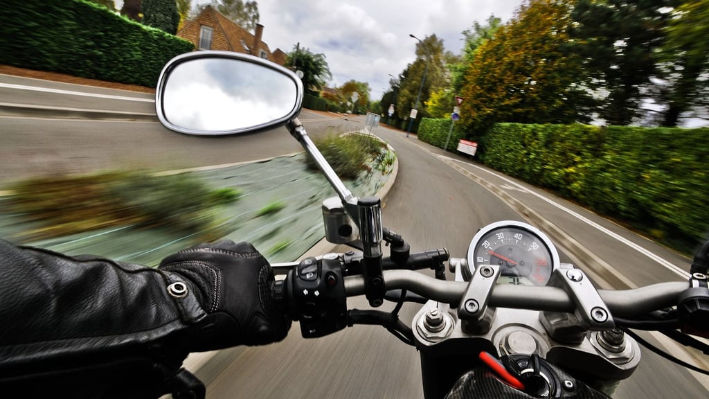 Der Motorradfahrer flüchtete in Richtung Köthener Rüsternbreite.