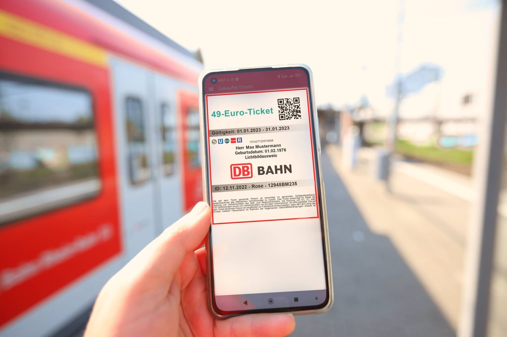 So könnte es auf dem Smartphone aussehen, das 49-Euro-Ticket. Bloß der Starttermin ist noch immer offen.