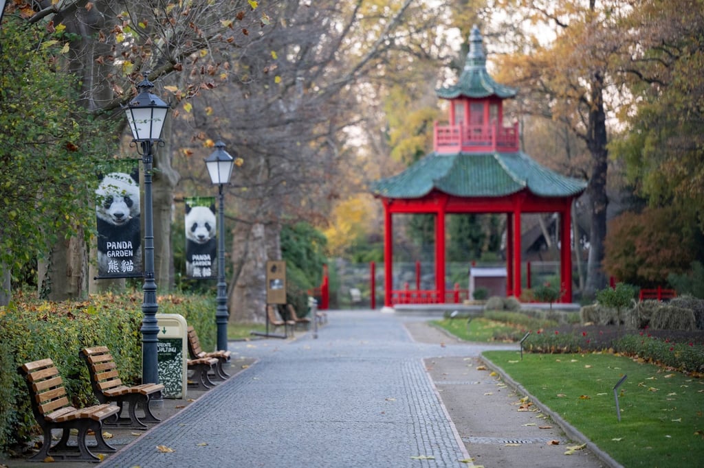 Der Berliner Zoo ohne Besucher: Der Zoo ist nach einem Fall von Vogelgrippe weiterhin geschlossen.