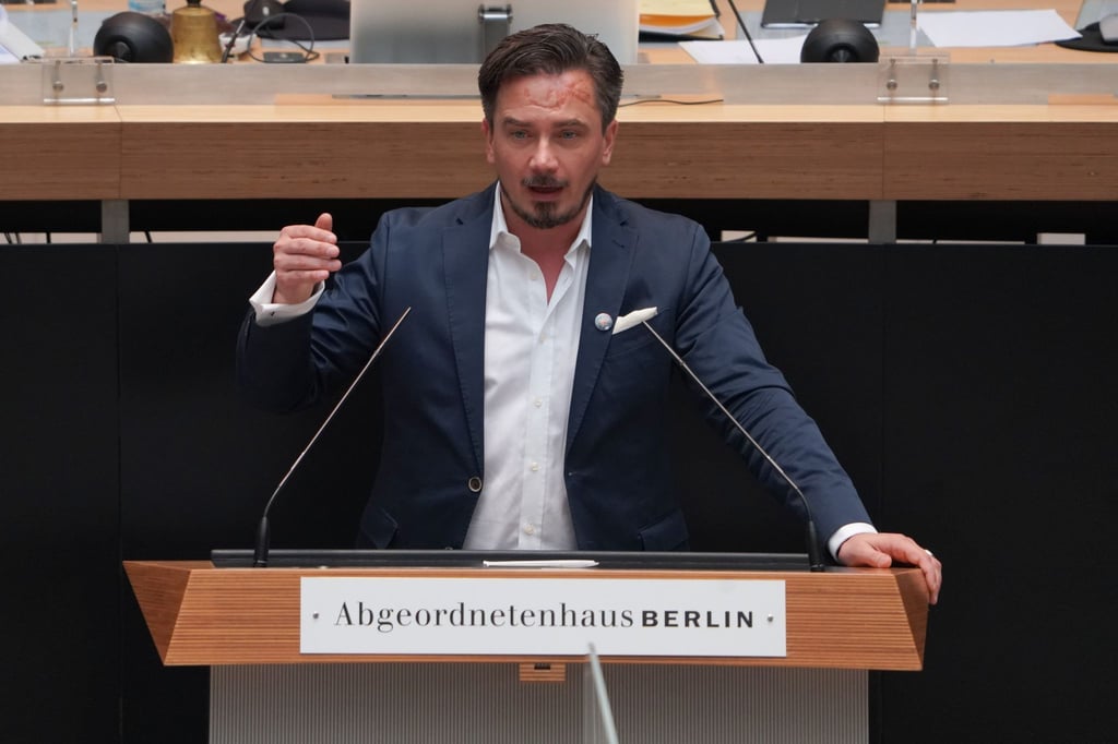Marcel Luthe (fraktionslos) spricht im Berliner Abgeordnetenhaus.