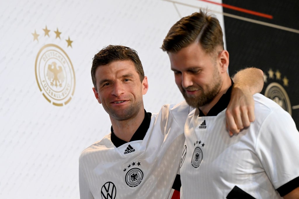 Oder doch beide? Thomas Müller (l) und Niclas Füllkrug nach einer DFB-Presskonferenz.